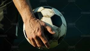 贝克汉姆的球队夺冠，全家相拥庆祝，14岁金发小七很夺目