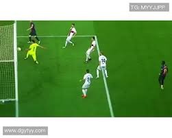 中超：广州队客场3-0横扫深圳队