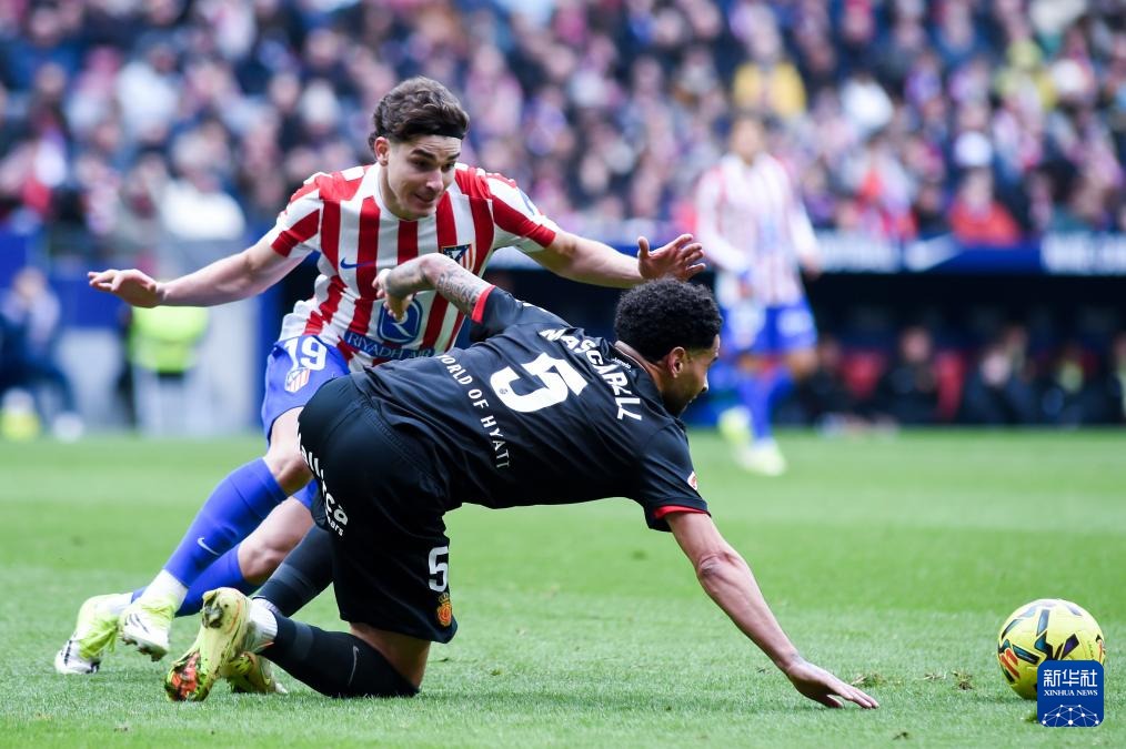 国内首个残疾人铁人三项赛事开赛